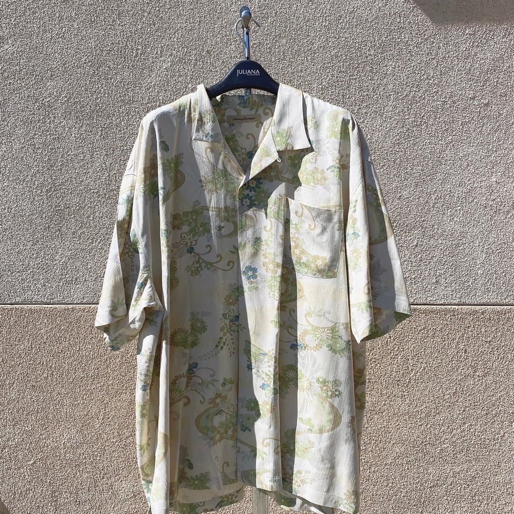 Tommy bahama button down size XXL